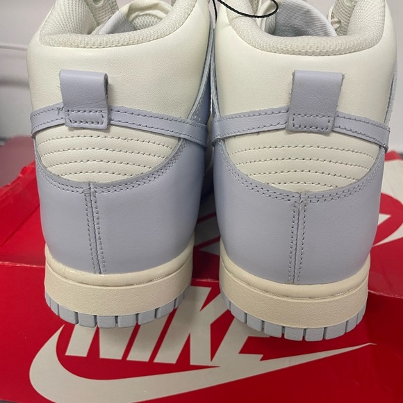 Nike Dunk High in Soft Gray and Off-White - Picture 5 of 8
